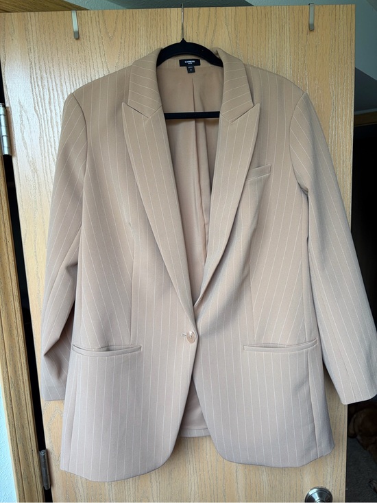 Express Jackets & Blazers - Express Editor Classic Beige Pinstripe Womens  Blazer